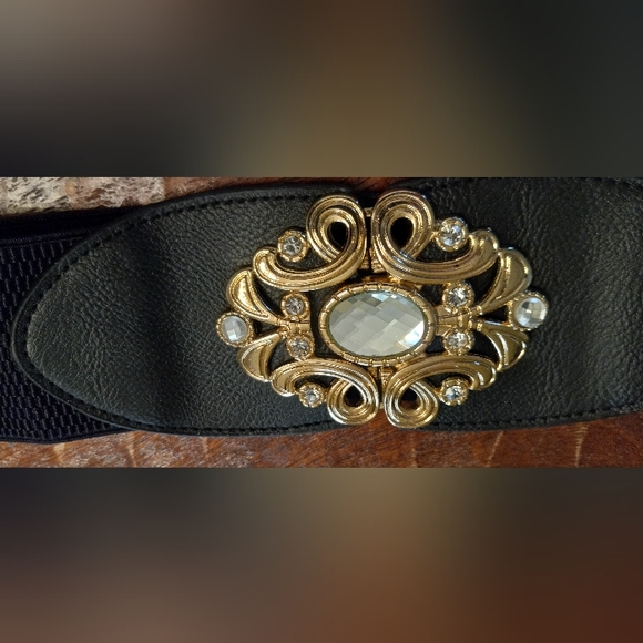Evolutionary faux leather belt - Picture 2 of 4